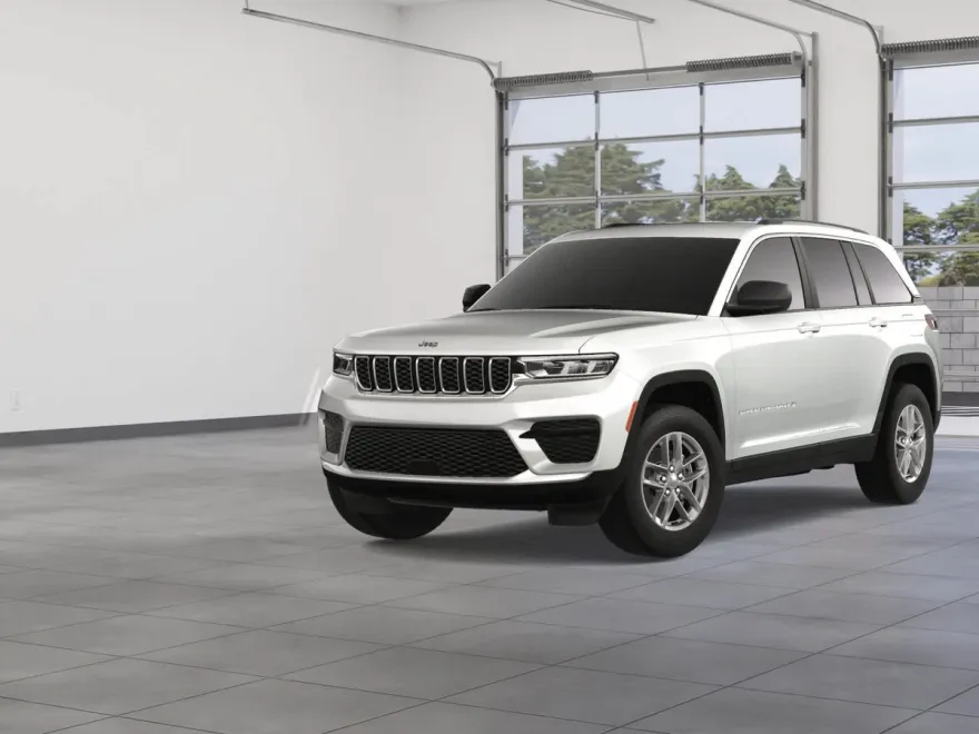 2024 Jeep Grand Cherokee Laredo photo 1