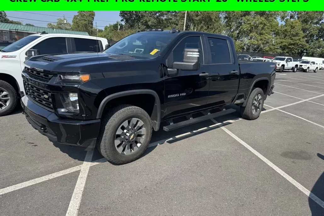 2023 Chevrolet Silverado 2500HD Custom photo 1