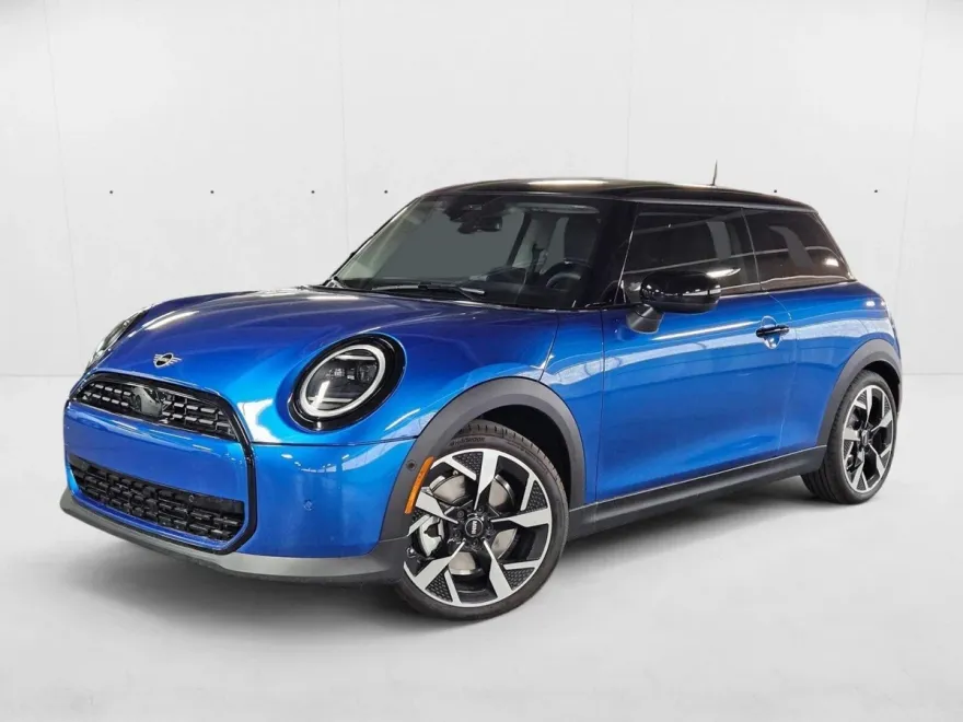2025 Mini Cooper Hardtop 2 Door Signature photo 1