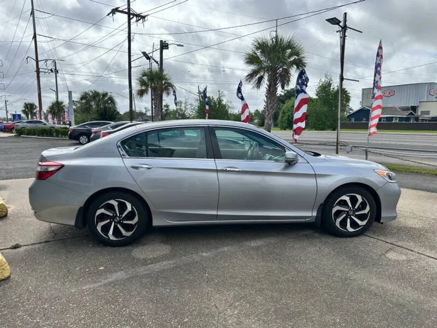 2016 Honda Accord EX-L photo 1