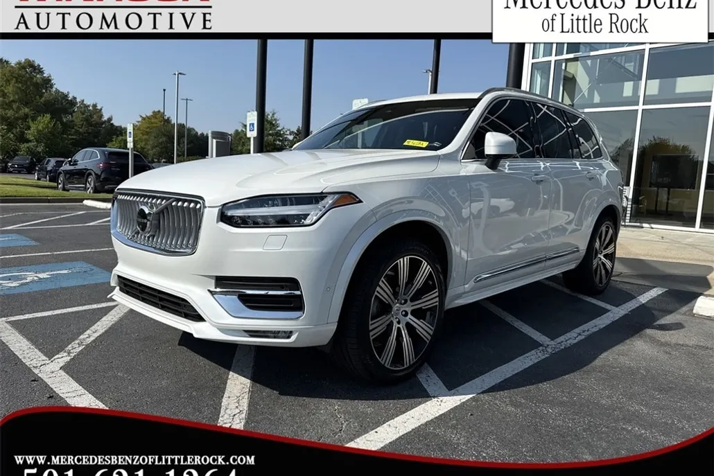 2023 Volvo XC90 Ultimate photo 1
