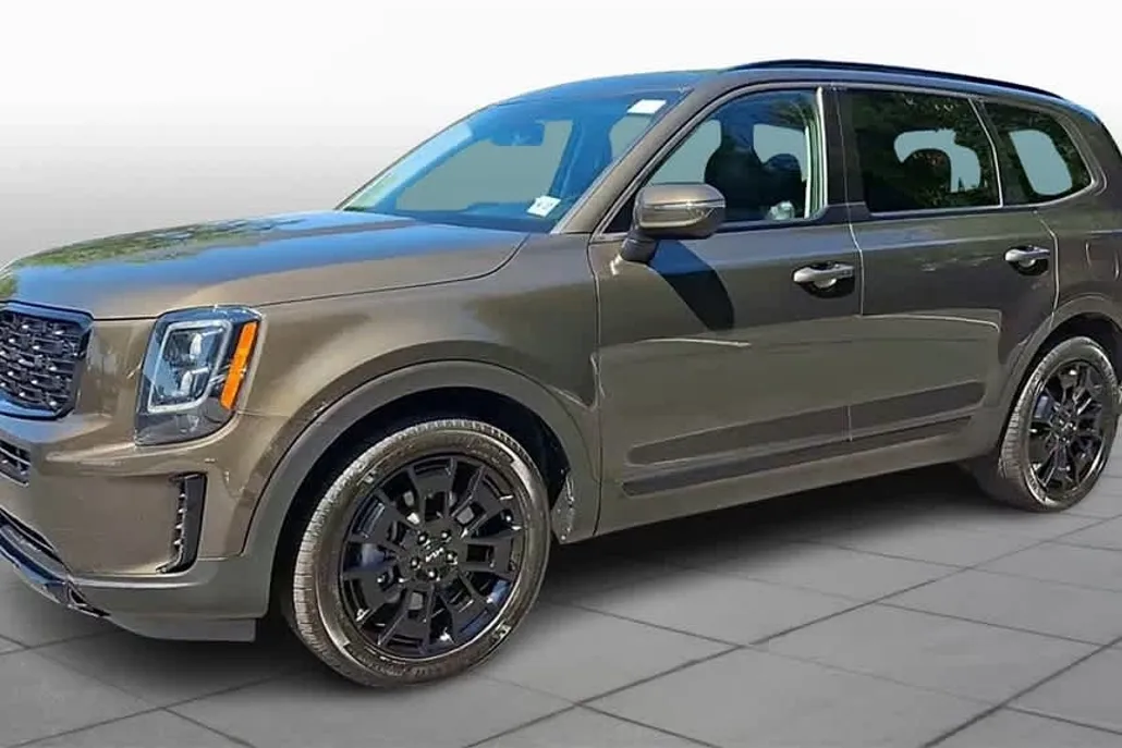 2022 Kia Telluride EX photo 1