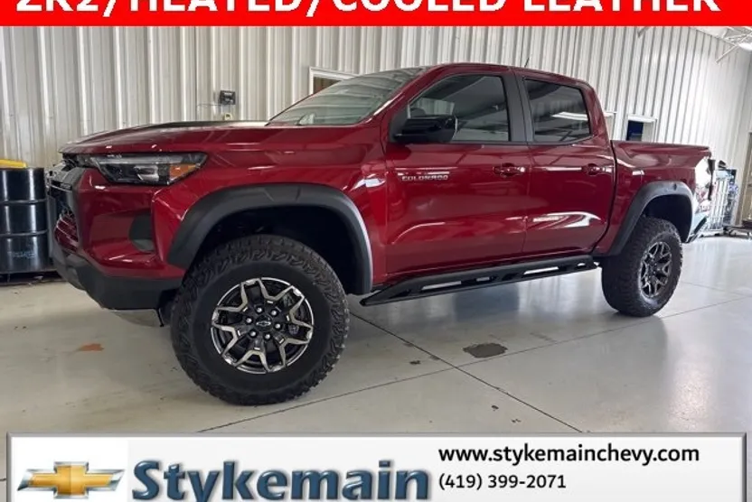 2025 Chevrolet Colorado ZR2 photo 1