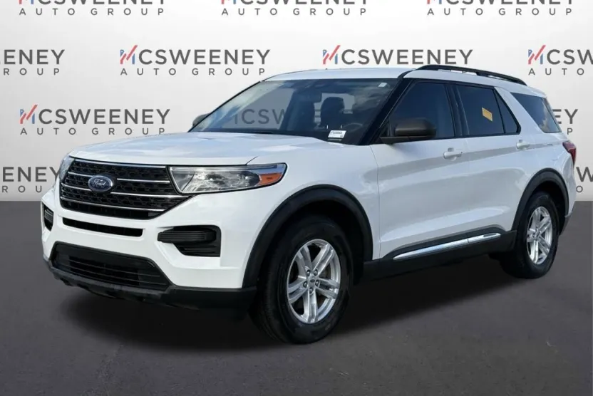 2022 Ford Explorer XLT photo 1