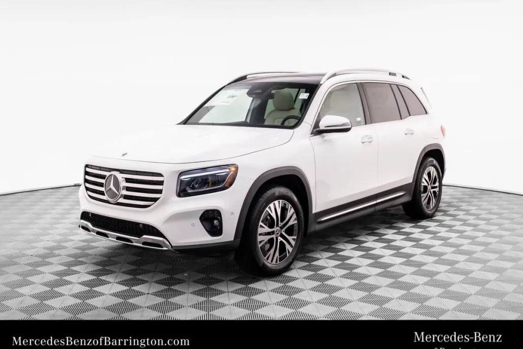 2025 Mercedes Benz GLB 250 4MATIC photo 1