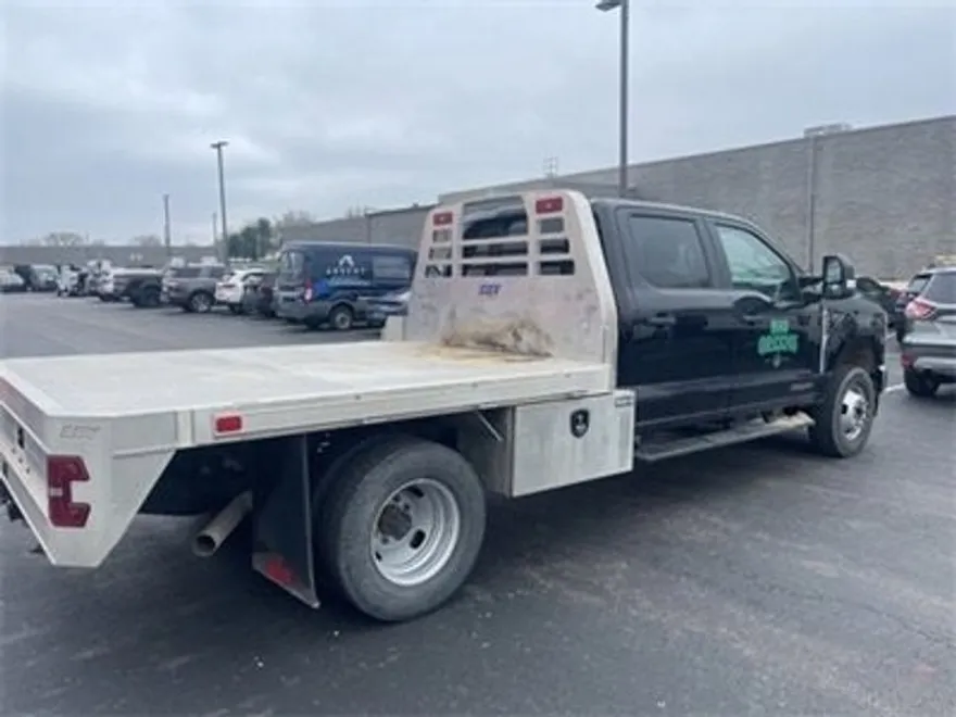 2023 Ford F-350 XL photo 1