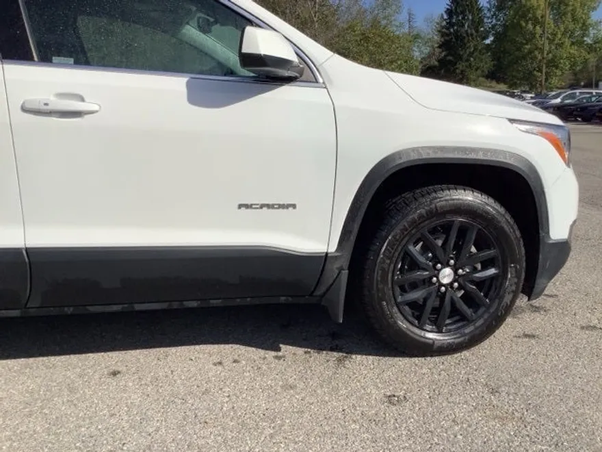2019 Gmc Acadia SLT photo 1