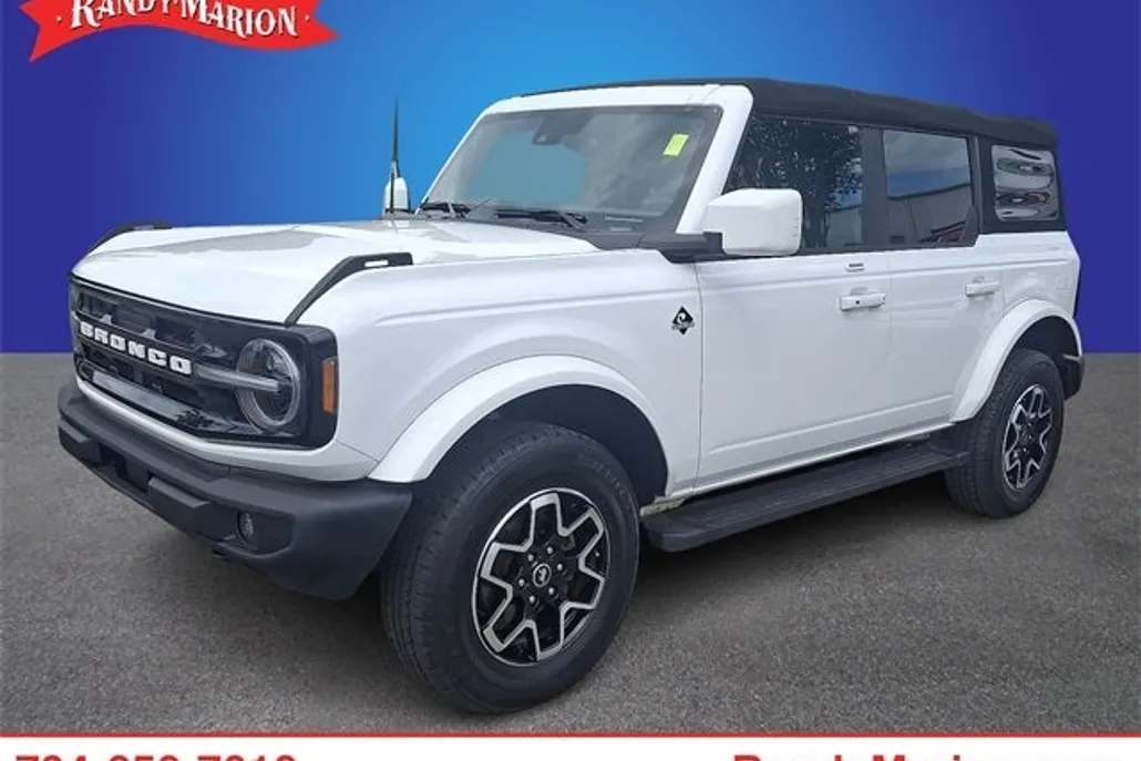 2022 Ford Bronco Outer Banks photo 1