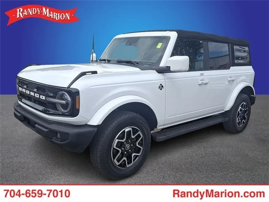 2022 Ford Bronco Outer Banks photo 1