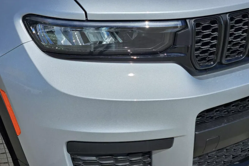 2025 Jeep Grand Cherokee Altitude photo 1
