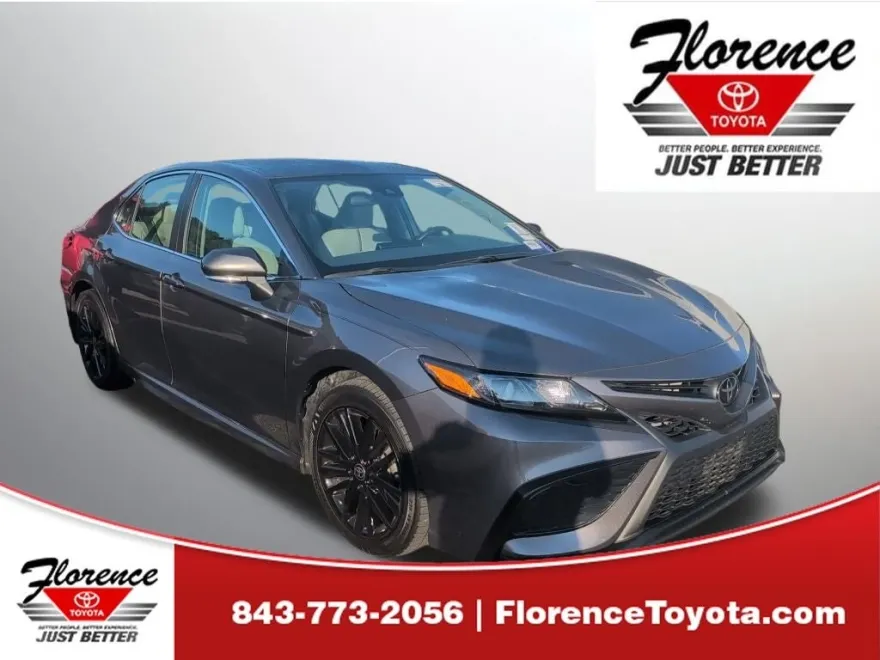 2023 Toyota Camry SE photo 1