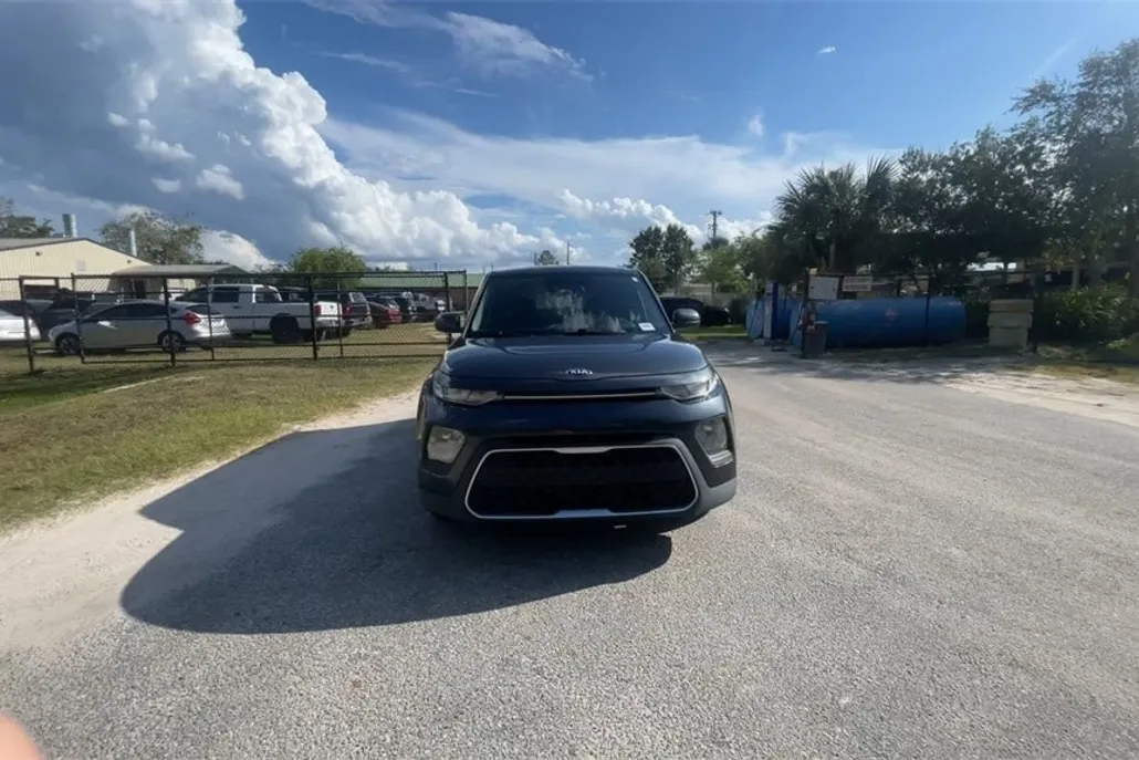 2021 Kia Soul S photo 1