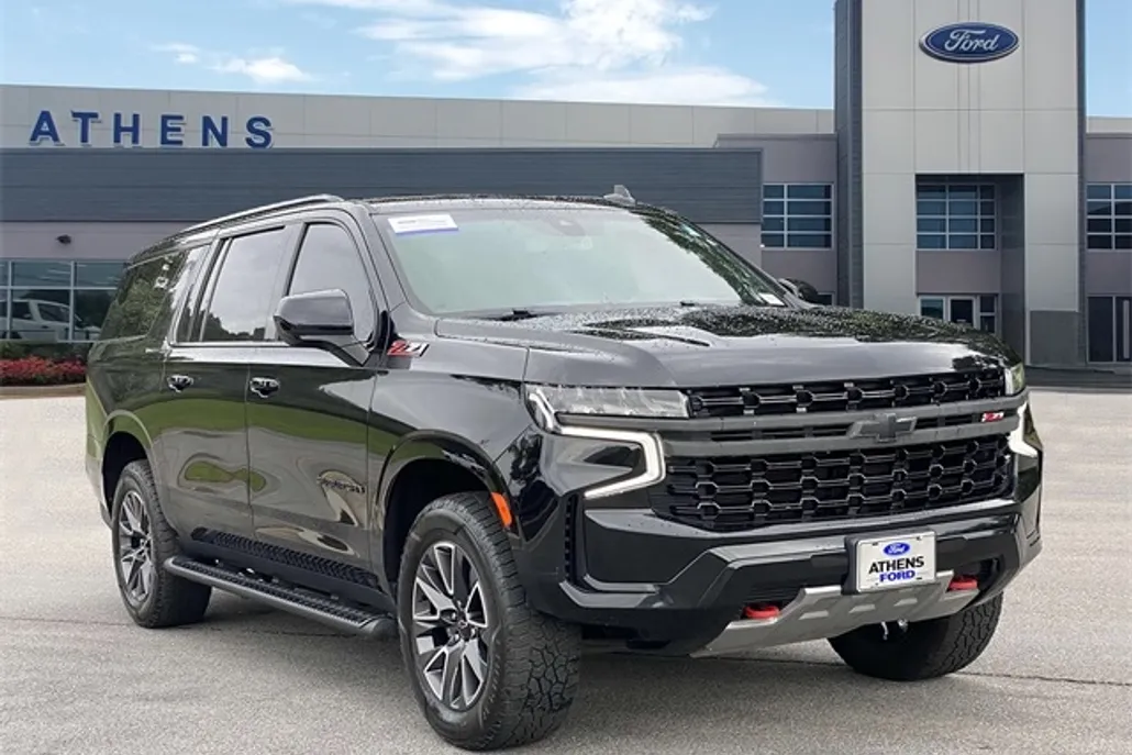 2021 Chevrolet Suburban Z71 photo 1