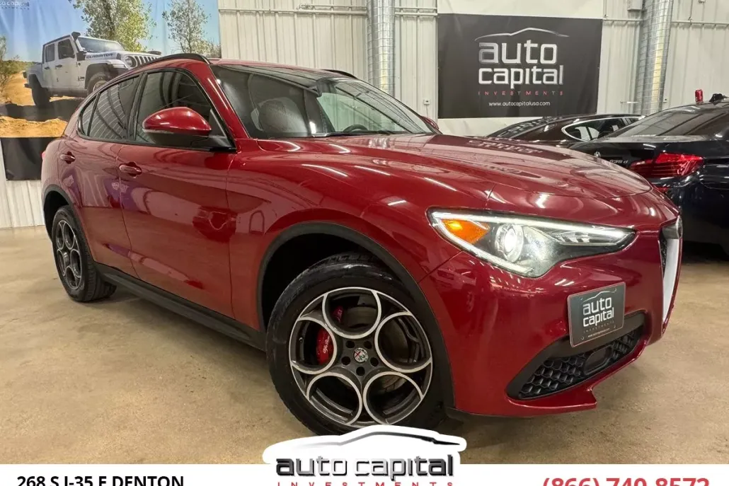 2018 Alfa Romeo Stelvio Ti Sport photo 1