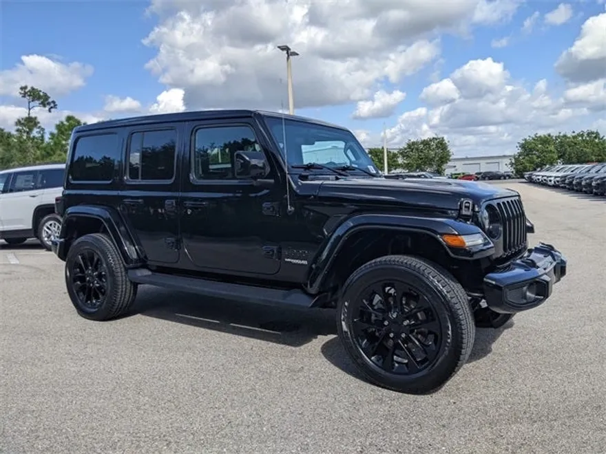 2021 Jeep Wrangler Unlimited Sahara High Altitude photo 1