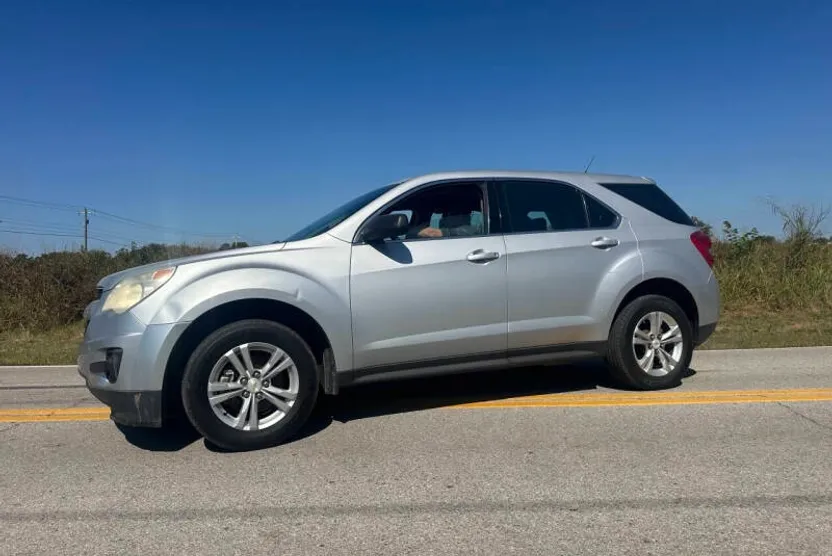 2012 Chevrolet Equinox LS photo 1