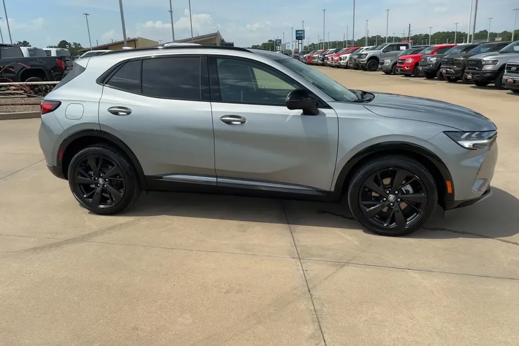 2023 Buick Envision Preferred photo 1