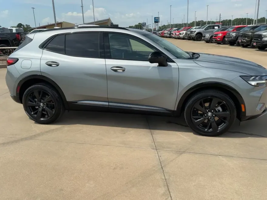 2023 Buick Envision Preferred photo 1
