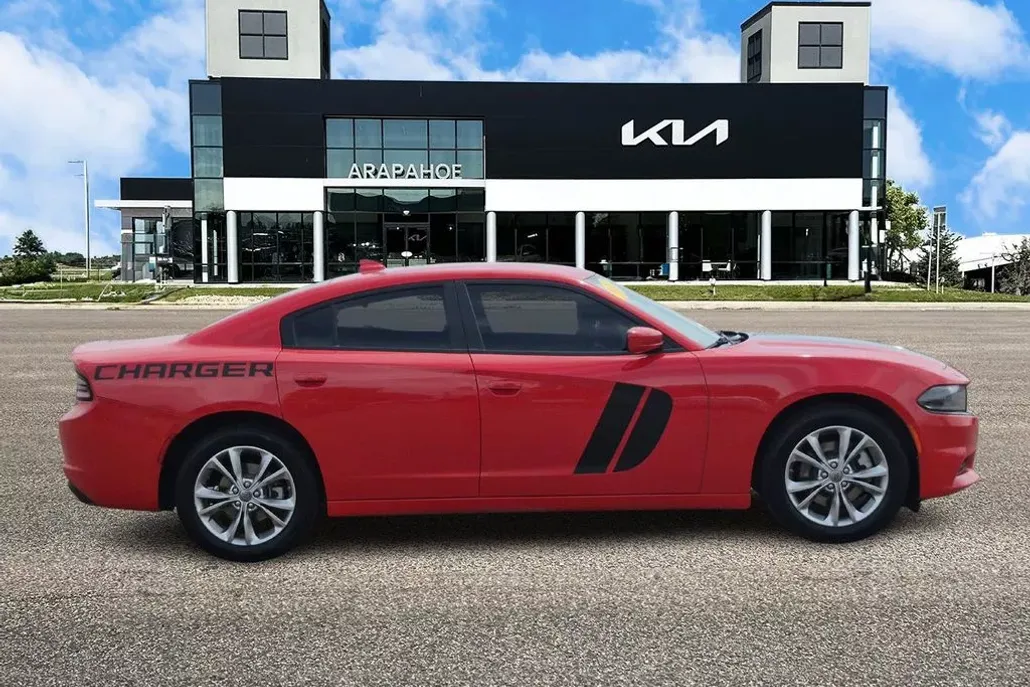 2022 Dodge Charger SXT photo 1