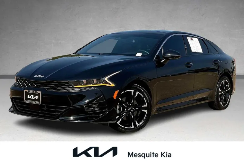 2024 Kia K5 GT-Line photo 1