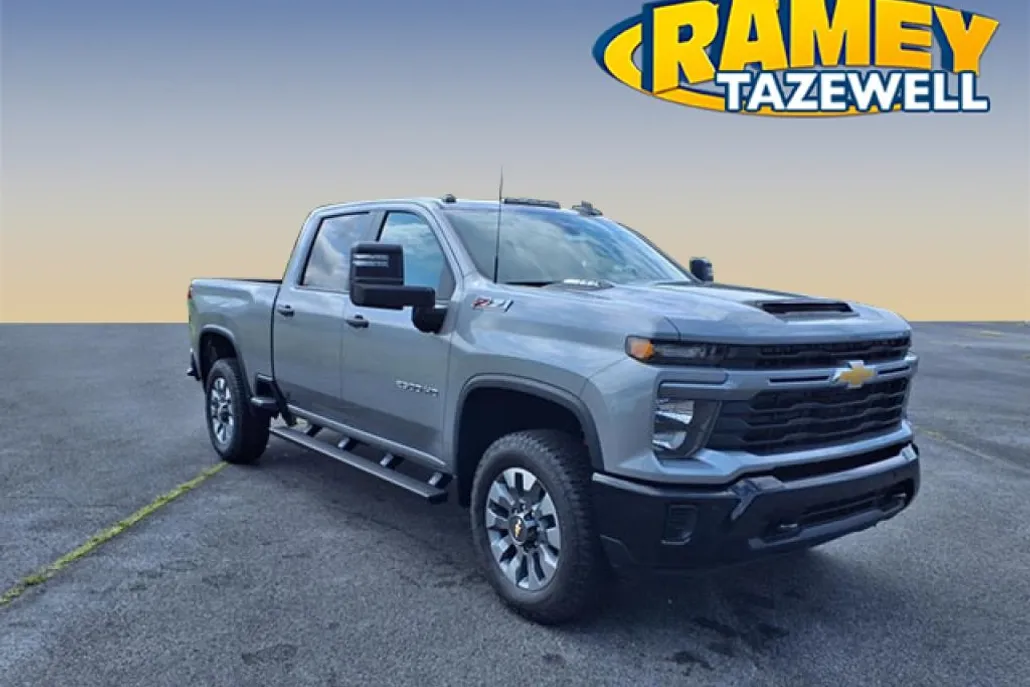 2025 Chevrolet Silverado 2500HD Custom photo 1