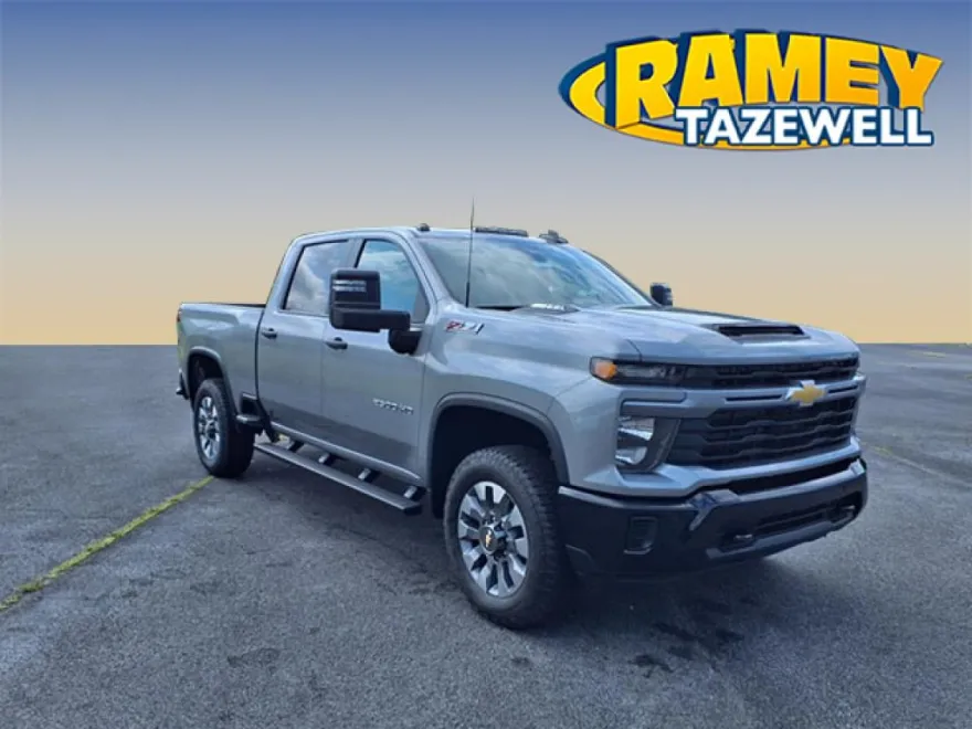 2025 Chevrolet Silverado 2500HD Custom photo 1