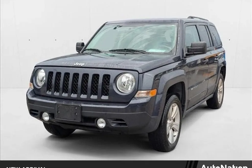 2016 Jeep Patriot Latitude photo 1