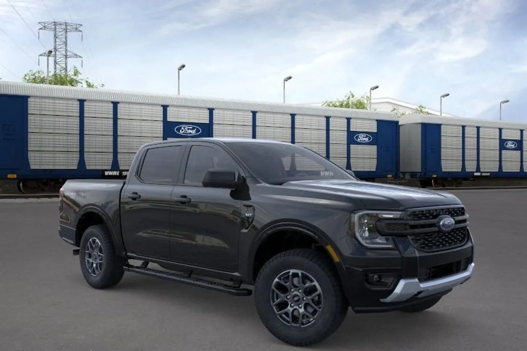 2025 Ford Ranger XLT photo 1