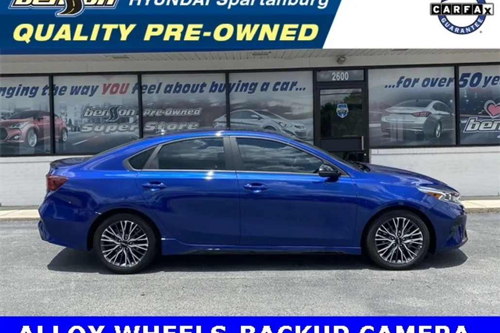 2024 Kia Forte GT-Line photo 1