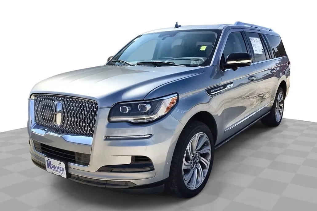 2023 Lincoln Navigator L Reserve photo 1