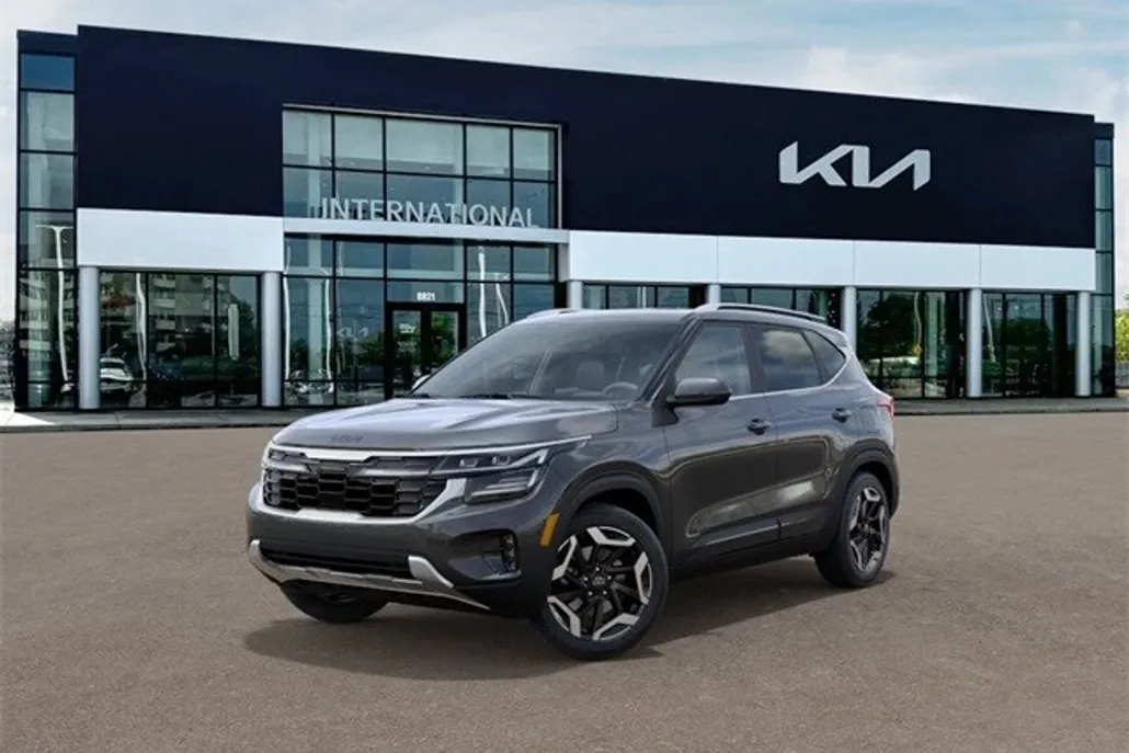 2025 Kia Seltos SX photo 1