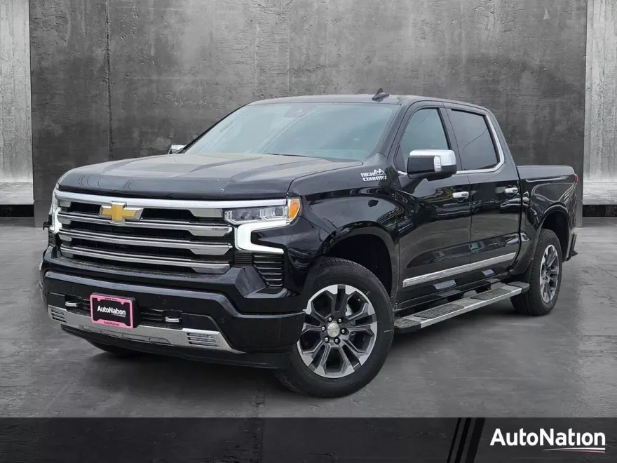 2025 Chevrolet Silverado 1500 High Country photo 1