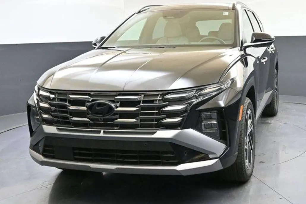 2025 Hyundai Tucson Limited photo 1