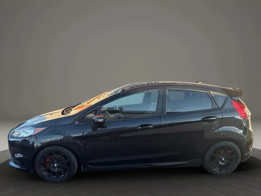 2015 Ford Fiesta ST photo 2
