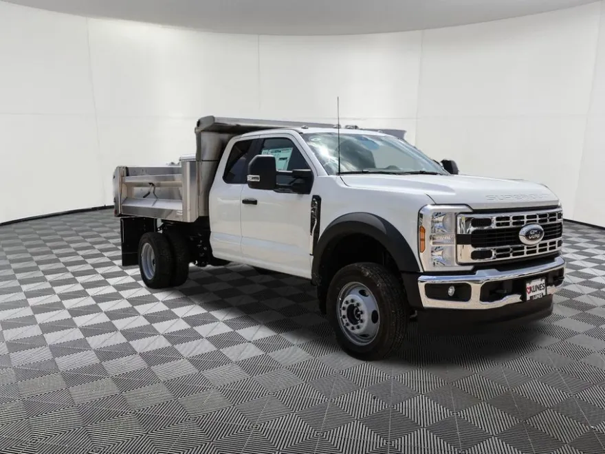 2025 Ford F-450 XL photo 1