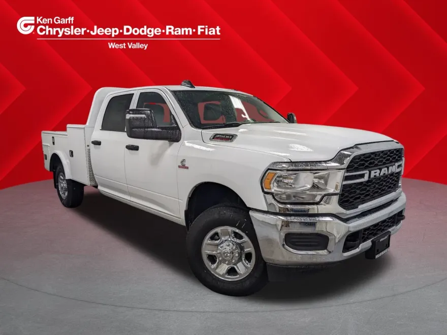 2024 Ram 3500 Tradesman photo 1