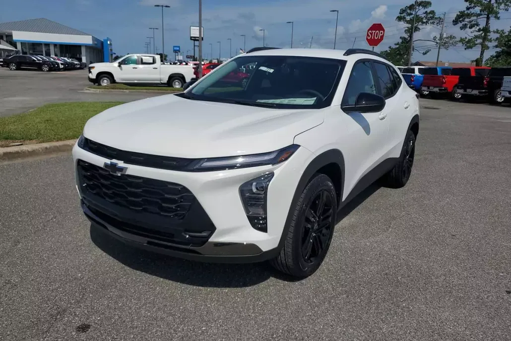2025 Chevrolet Trax ACTIV photo 1