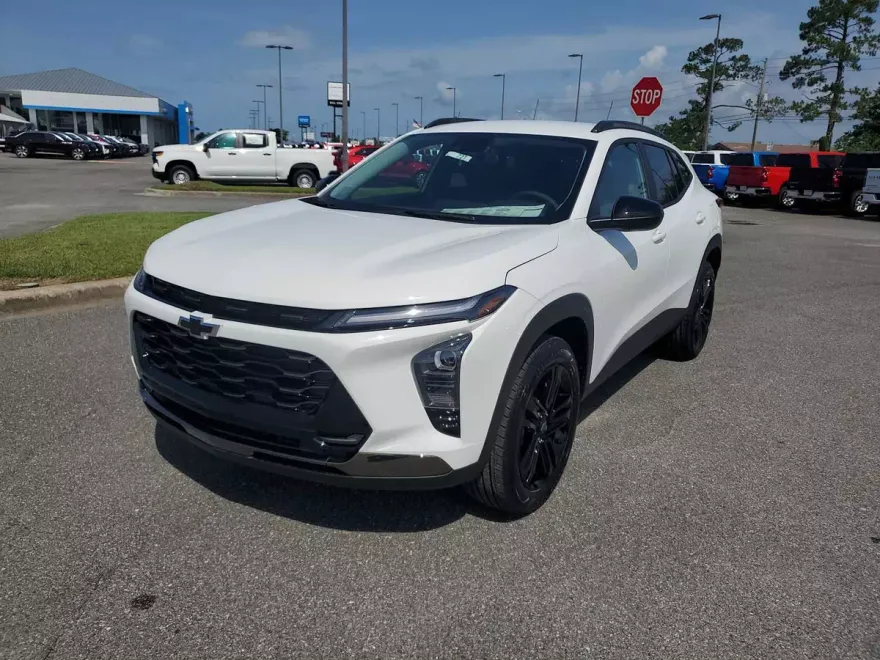 2025 Chevrolet Trax ACTIV photo 1