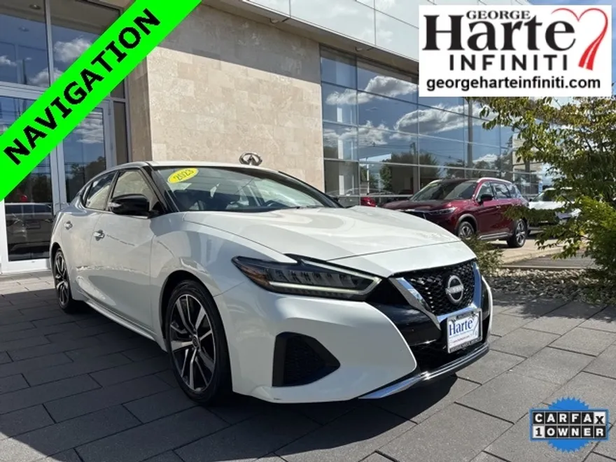 2023 Nissan Maxima SV photo 1