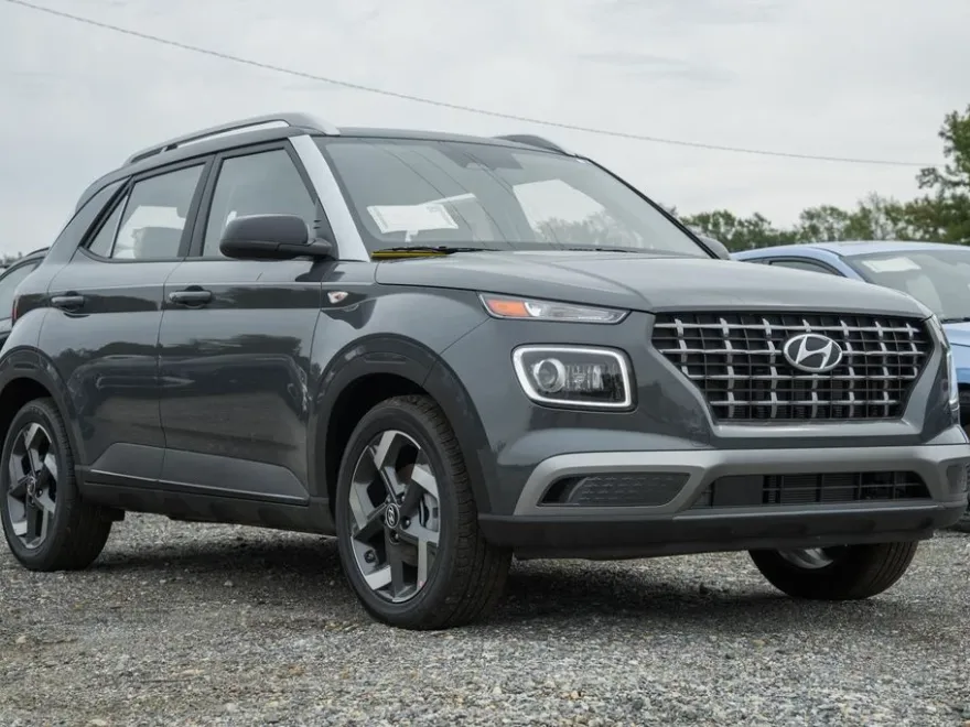 2025 Hyundai Venue Limited photo 1