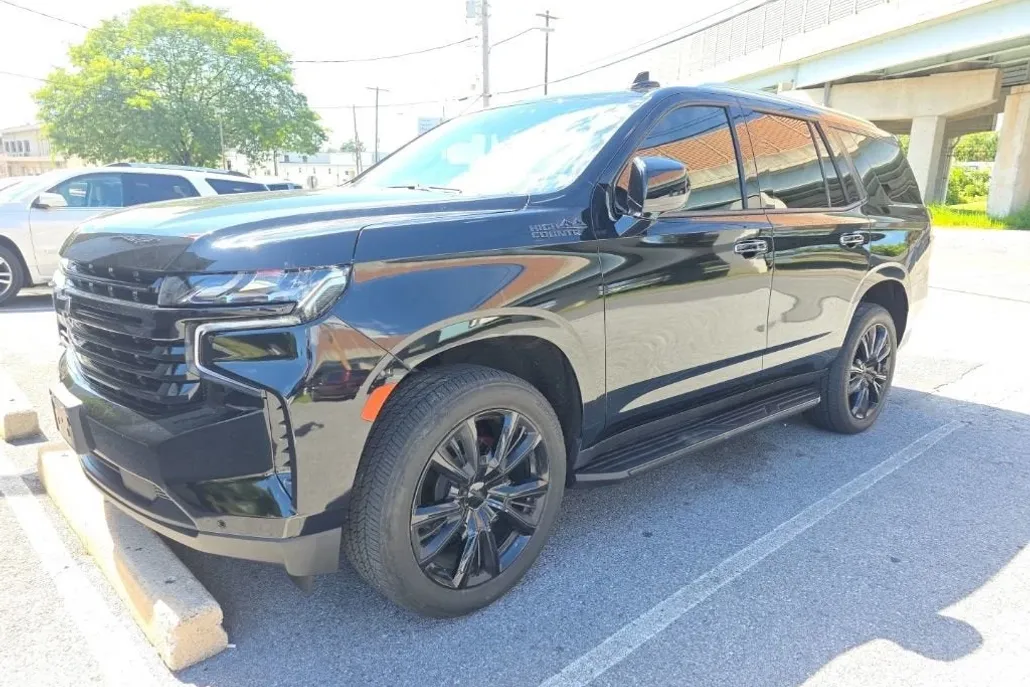 2023 Chevrolet Tahoe High Country photo 1