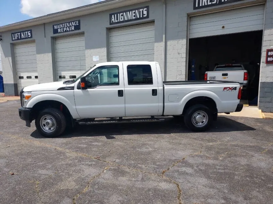 2015 Ford F-250 XL photo 1