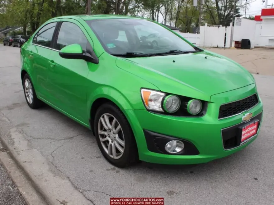 2015 Chevrolet Sonic LT photo 1