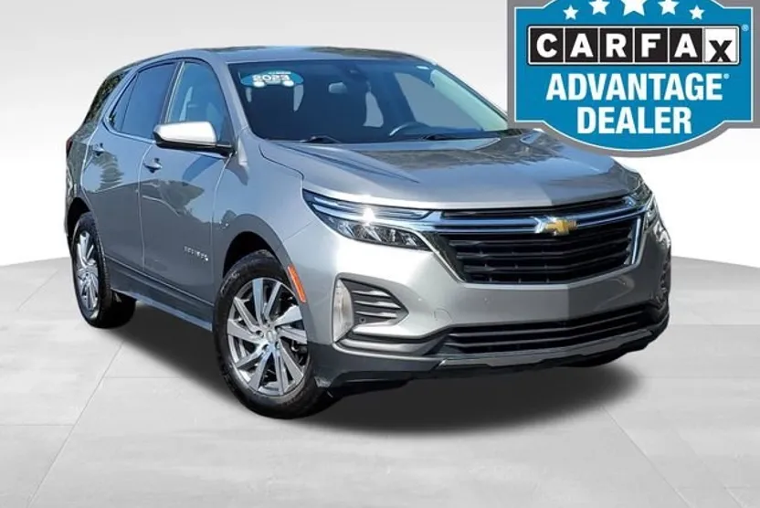 2023 Chevrolet Equinox LT photo 1