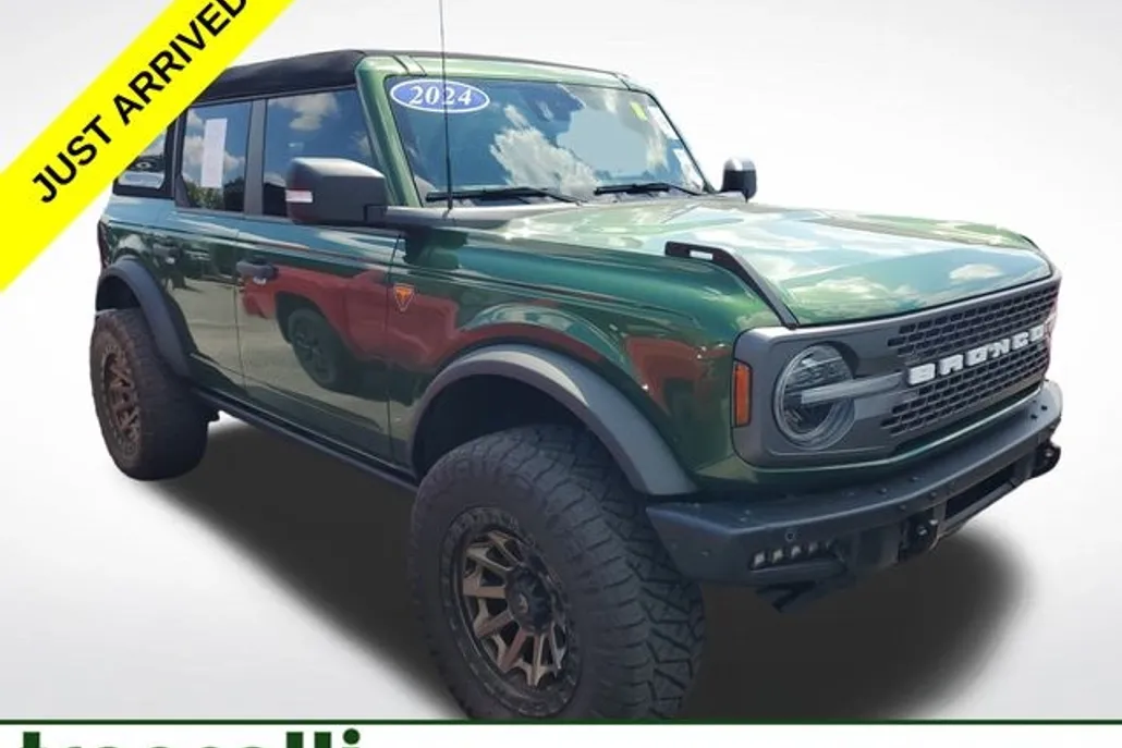 2024 Ford Bronco Badlands photo 1