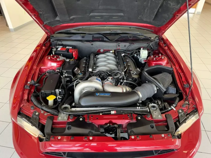 2013 Ford Mustang GT Premium photo 1