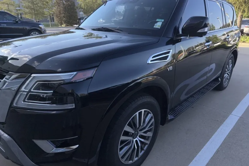 2021 Nissan Armada SL photo 1