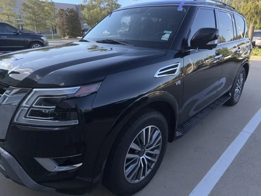 2021 Nissan Armada SL photo 1