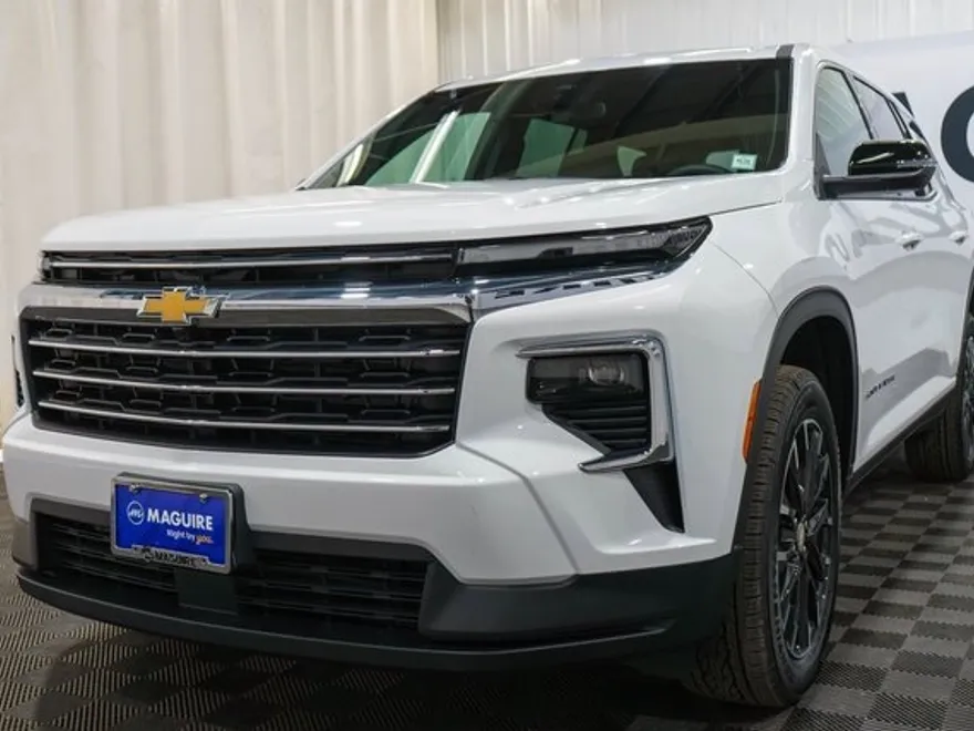 2026 Chevrolet Traverse photo 1