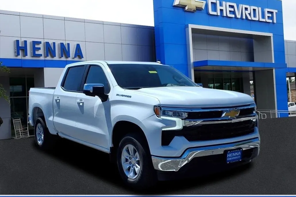2025 Chevrolet Silverado 1500 LT photo 1